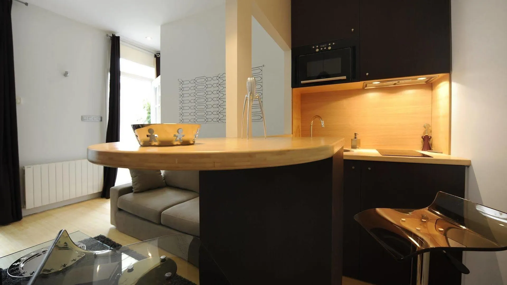 Apartment Helzear Montorgueil Paris